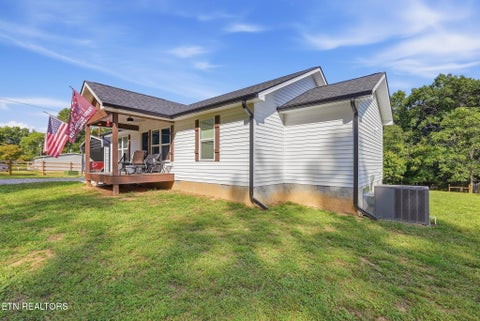 Tiny photo for 1255 Franklin Loop Loop, Clarkrange, TN 38553 (MLS # 1355900)