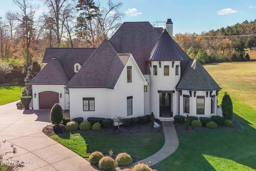 Photo of 3608 Lashbrooke Way, Louisville, TN 37777 (MLS # 1284807)