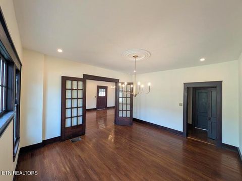 Tiny photo for 1235 Armstrong Ave, Knoxville, TN 37917 (MLS # 1333371)