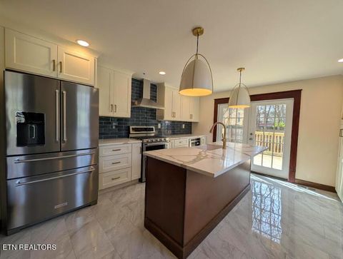 Tiny photo for 1235 Armstrong Ave, Knoxville, TN 37917 (MLS # 1333371)