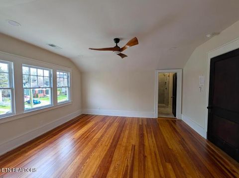 Tiny photo for 1235 Armstrong Ave, Knoxville, TN 37917 (MLS # 1333371)