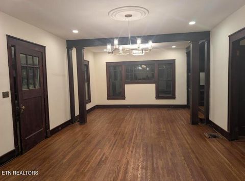 Tiny photo for 1235 Armstrong Ave, Knoxville, TN 37917 (MLS # 1333371)