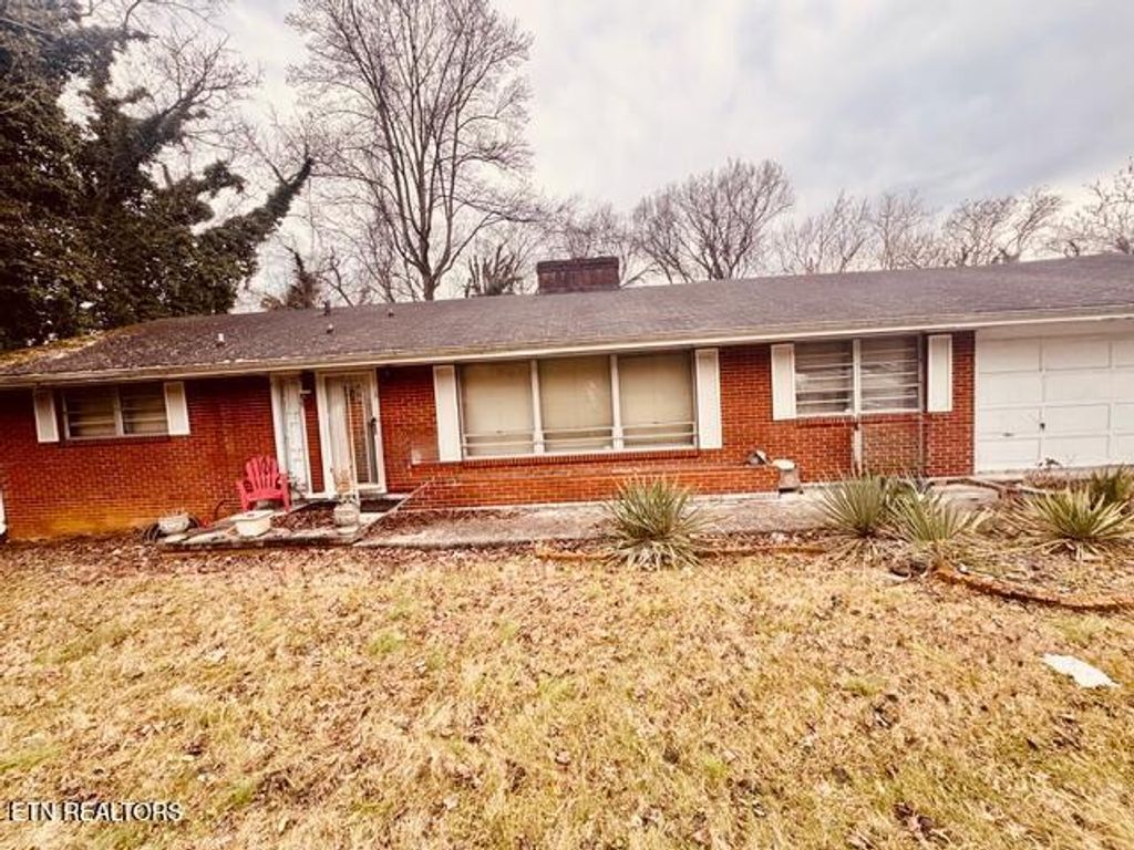 Photo of 923 Biddle St, Knoxville, TN 37914 (MLS # 1324942)