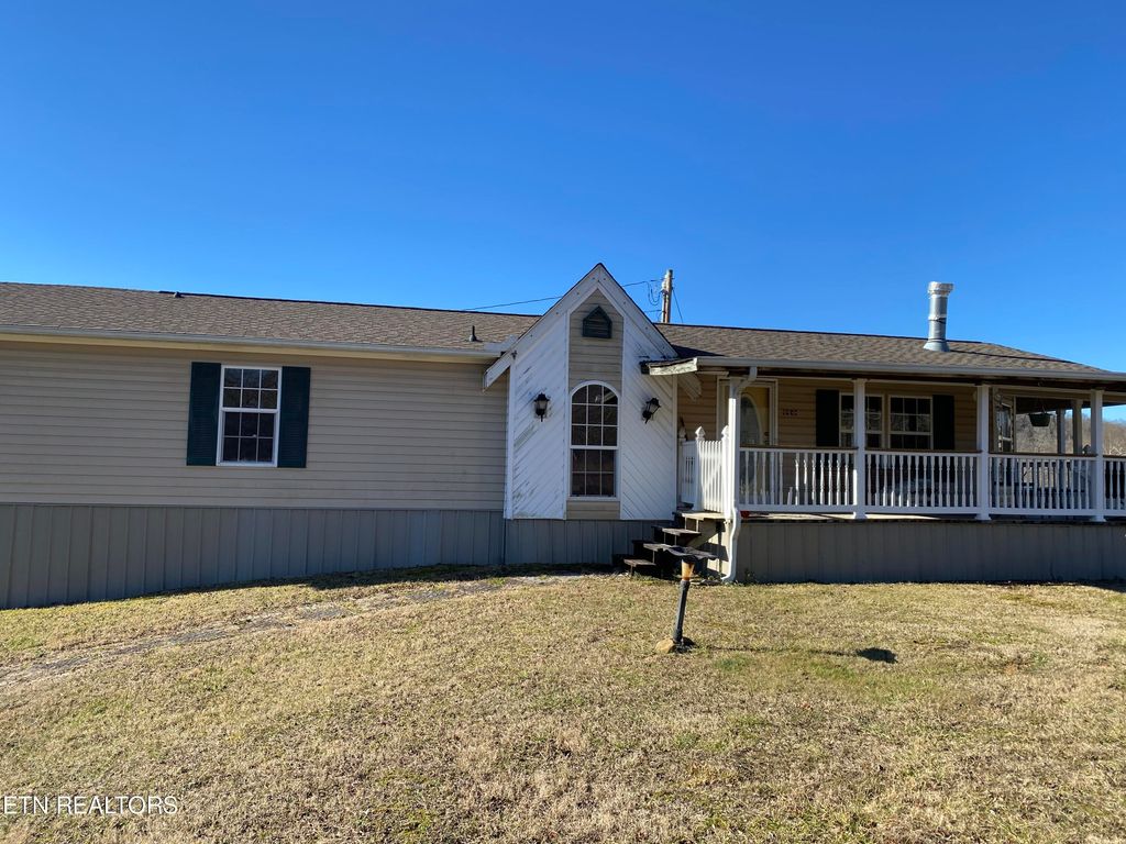 Photo of 1956 Winona Rd, Huntsville, TN 37756 (MLS # 1250014)