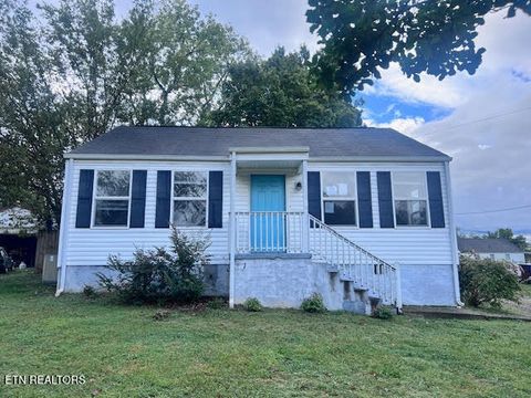 Photo of 626 E Lincoln Rd, Alcoa, TN 37701 (MLS # 1318220)
