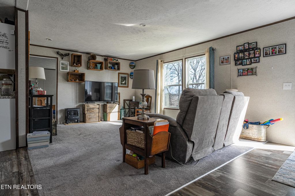 Photo of 134 Jarnigan Chapel Rd, Clinton, TN 37716 (MLS # 1328624)