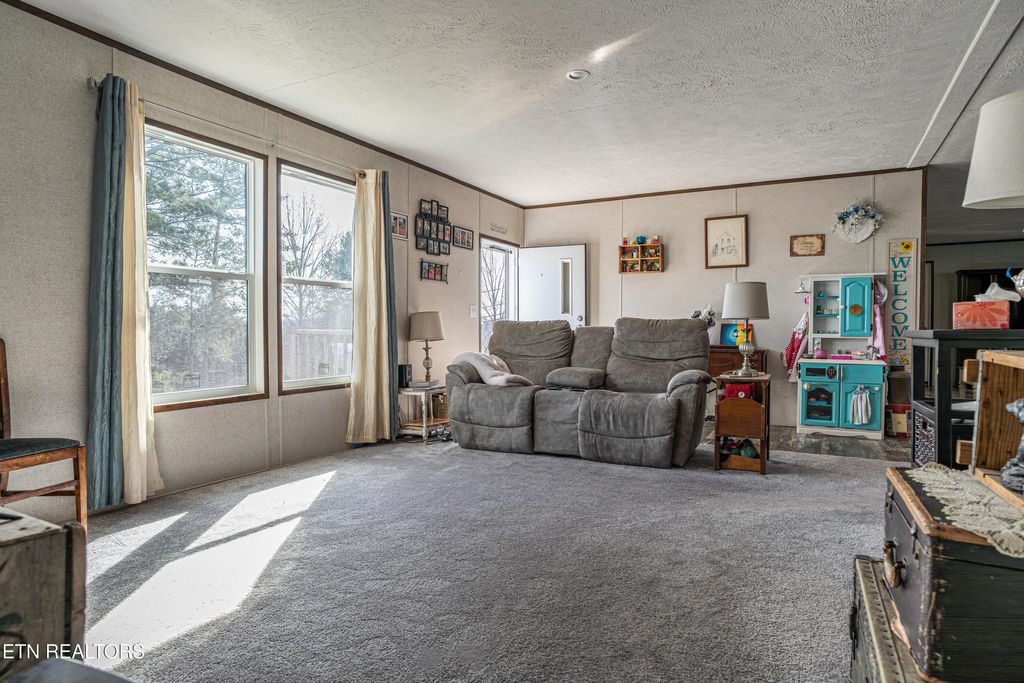 Photo of 134 Jarnigan Chapel Rd, Clinton, TN 37716 (MLS # 1328624)