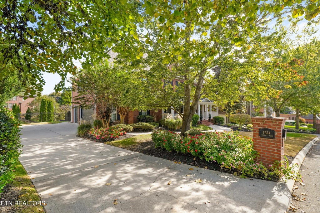 Photo of 1734 Redgrave Rd, Knoxville, TN 37922 (MLS # 1359872)