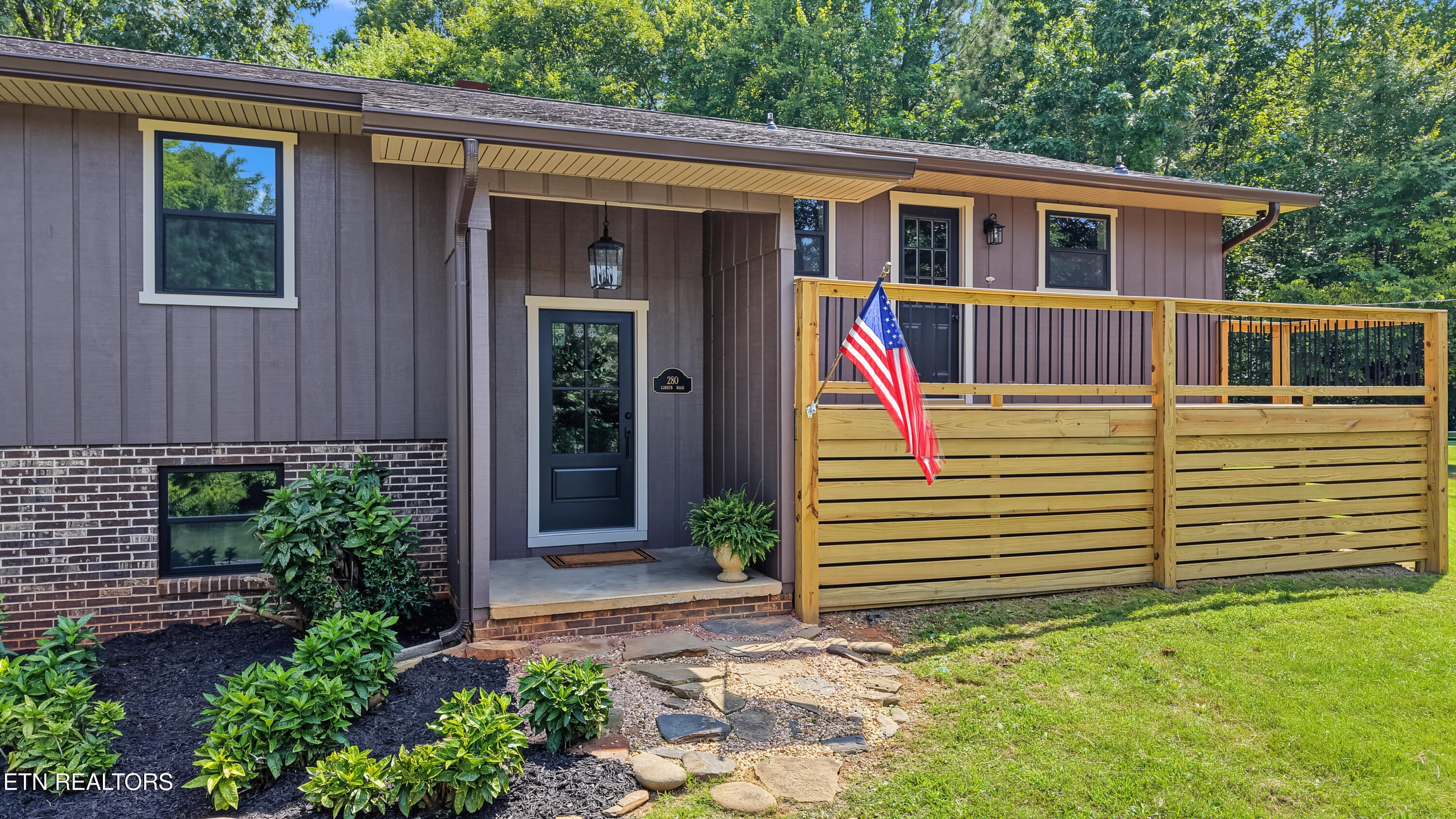 280 Garren Rd