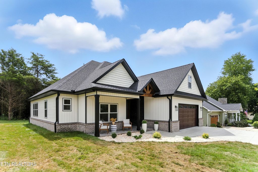 Photo of 149 Gado Way, Loudon, TN 37774 (MLS # 1330924)