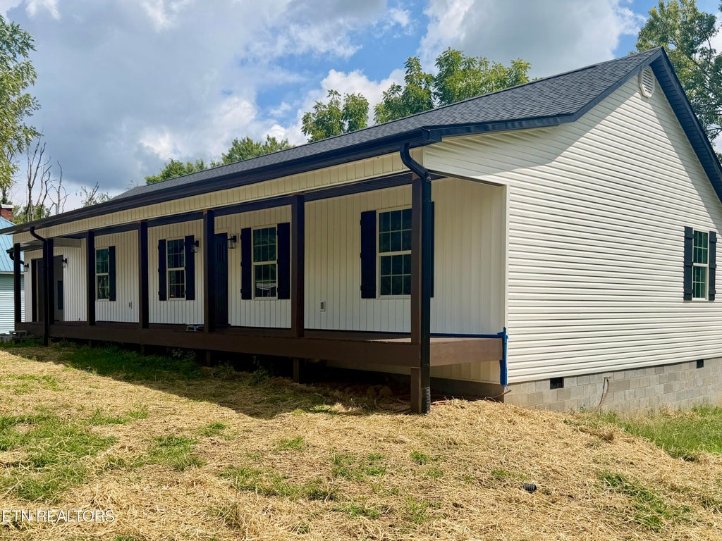 Photo of 116 Bristol Rd, Harrogate, TN 37752 (MLS # 1341533)