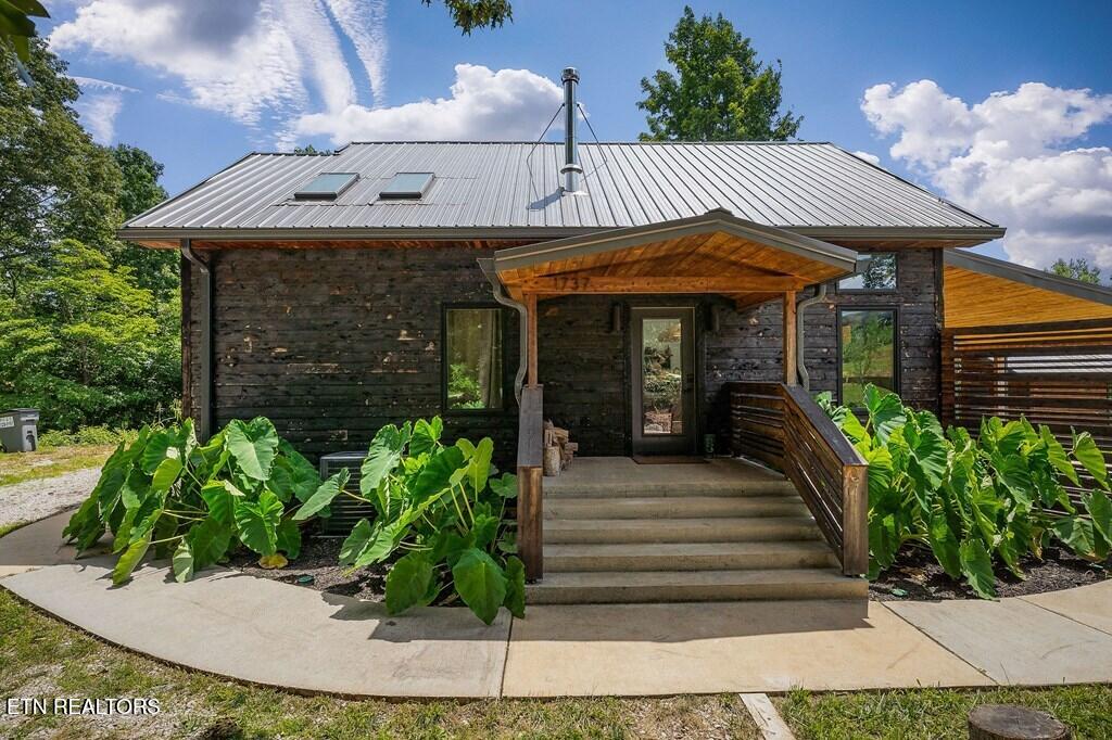 1737 Blackburn Fork Rd