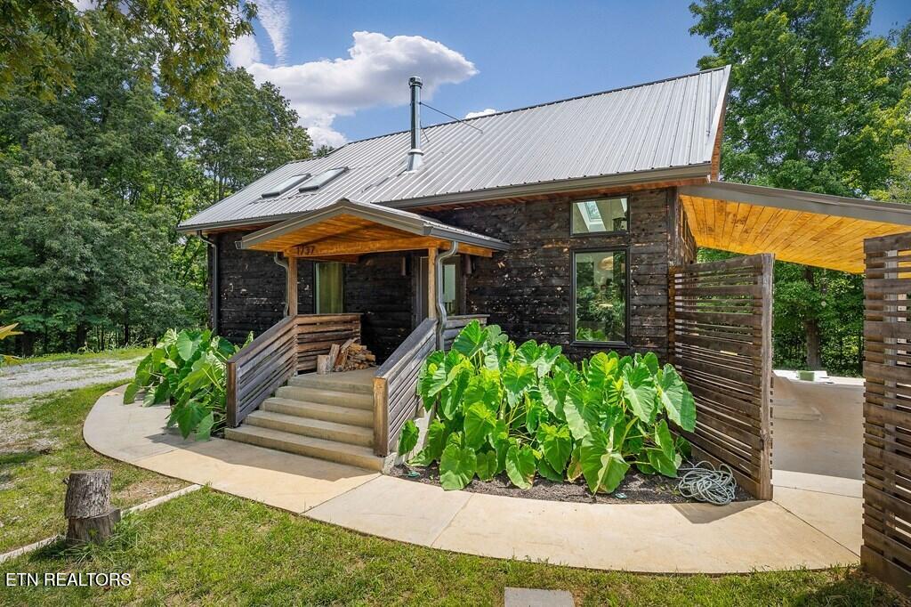 1737 Blackburn Fork Rd