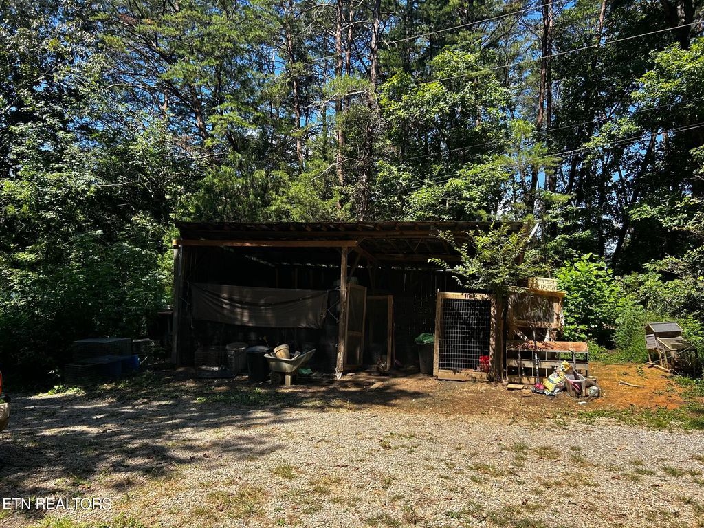 Photo of 845 Gamble Gap Rd. Rd, Tellico Plains, TN 37385 (MLS # 1313432)