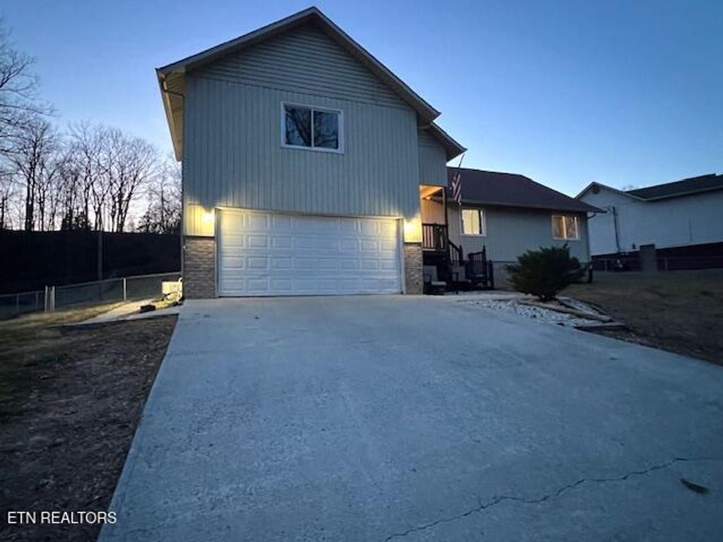 Photo of 124 Mohawk Tr, LaFollette, TN 37766 (MLS # 1341443)