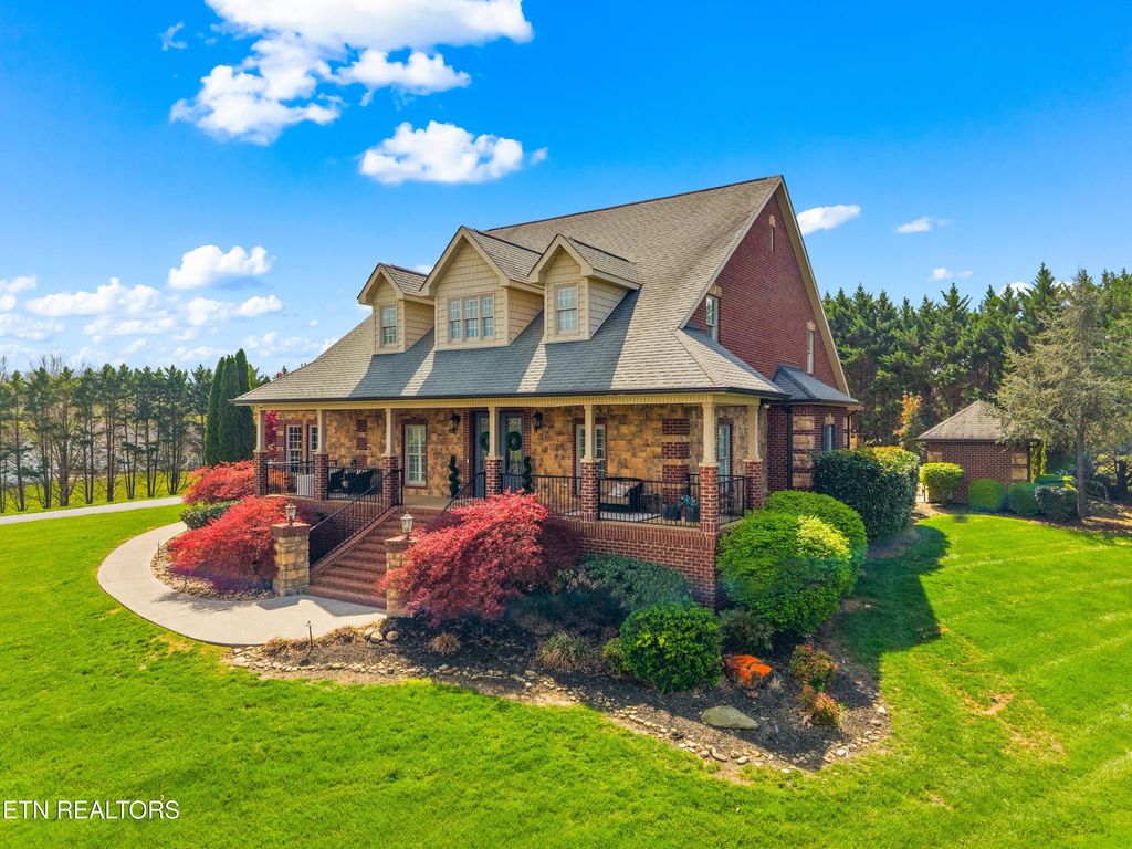 Photo of 1316 Conner View Court, Sevierville, TN 37862 (MLS # 1335385)