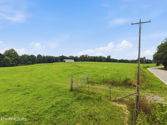 2 HANGING LIMB, MONTEREY, TN 38574 - Image f8ada68a705689d5fbabe28f7fe19dbb/274553450