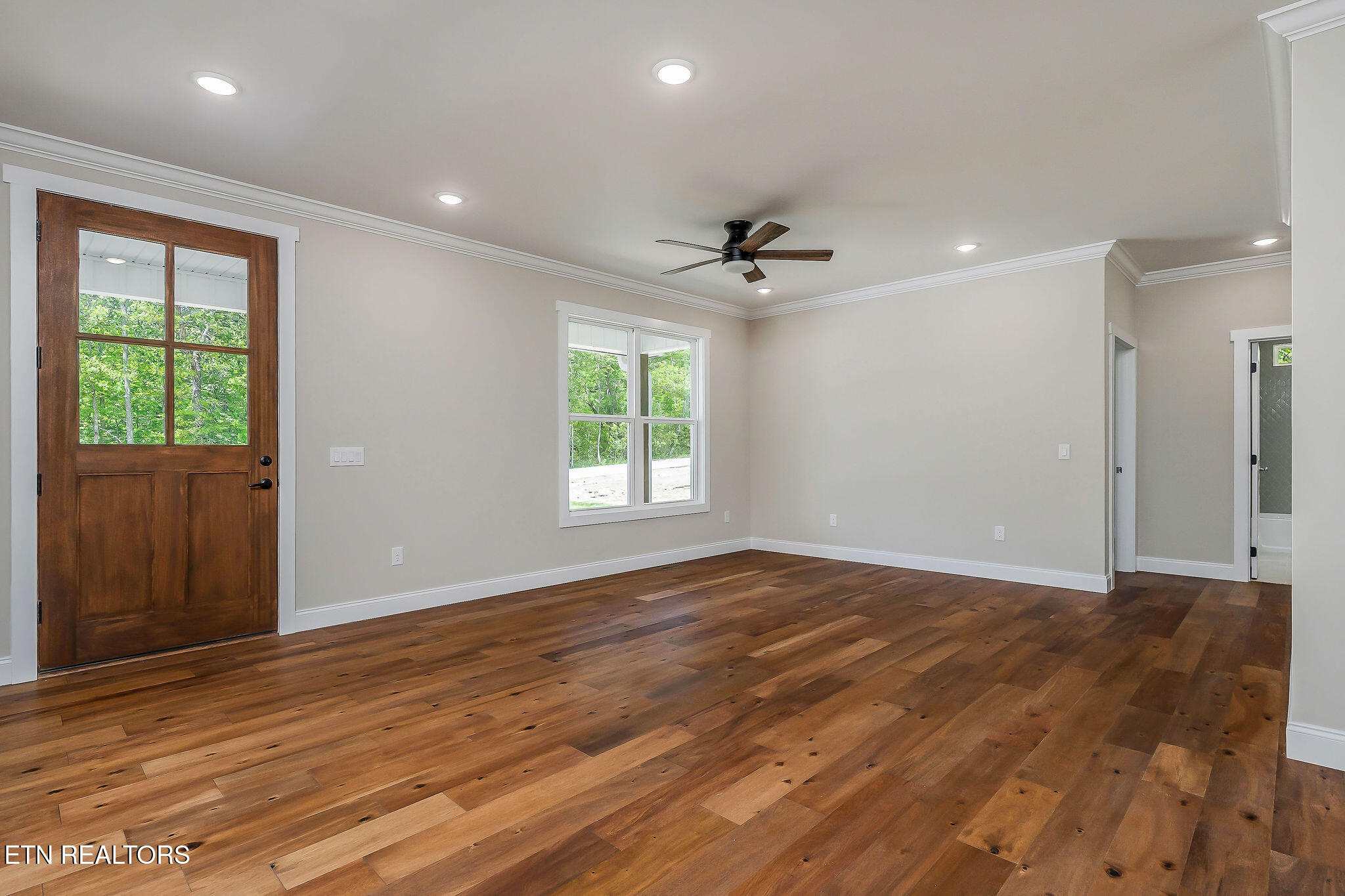 386 St George Drive