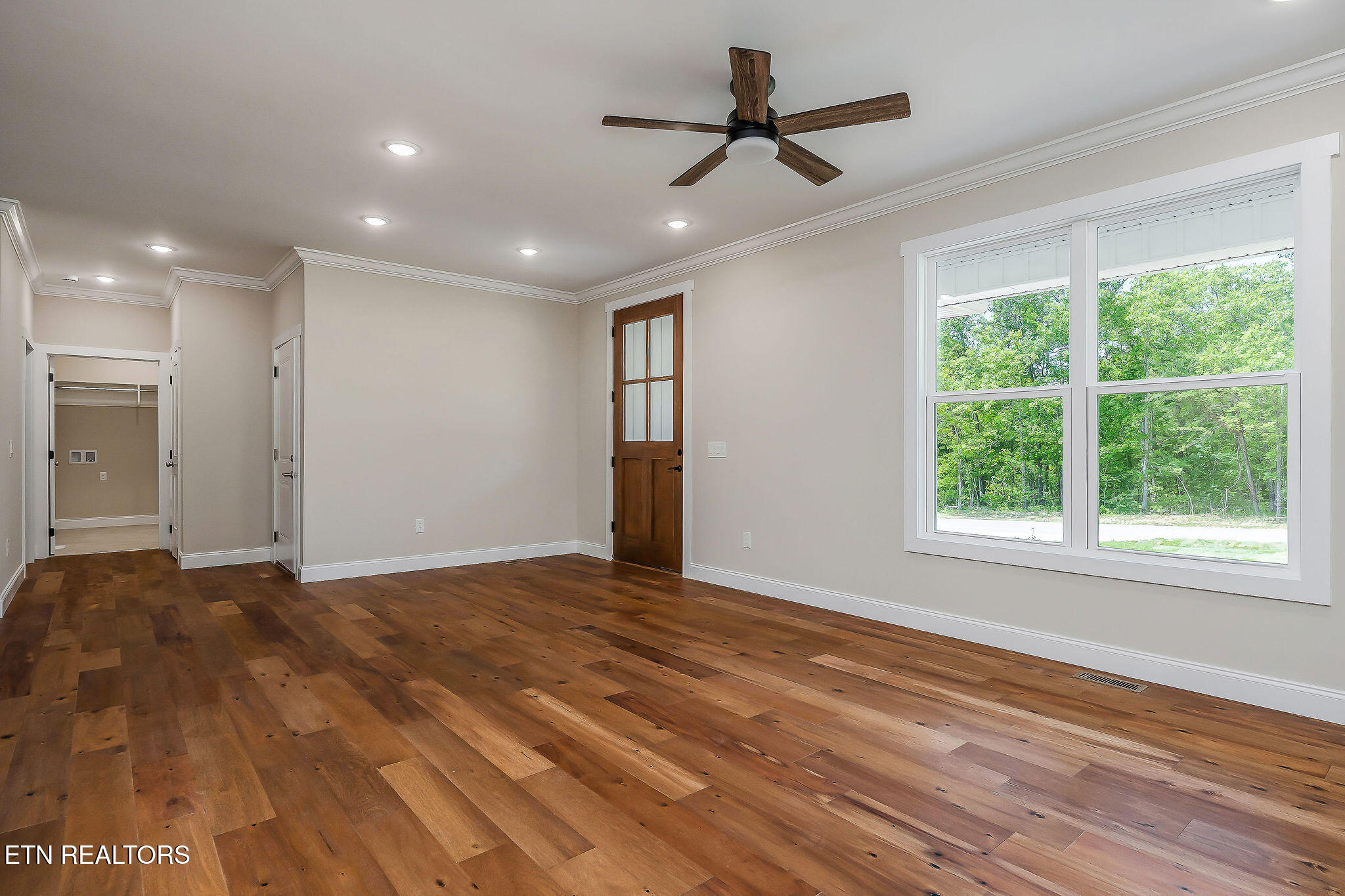 386 St George Drive