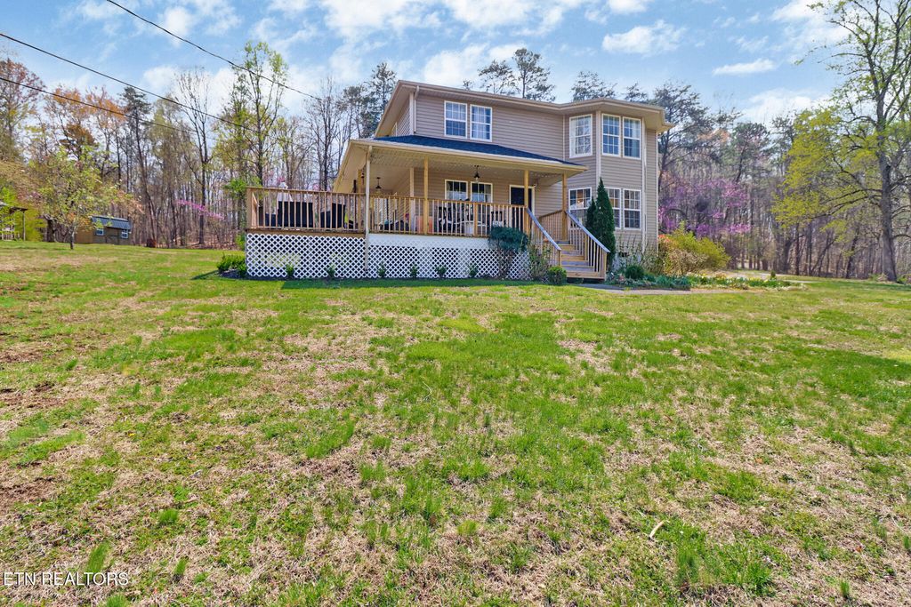 Photo of 3227 W Wolf Valley Rd, Clinton, TN 37716 (MLS # 1295242)
