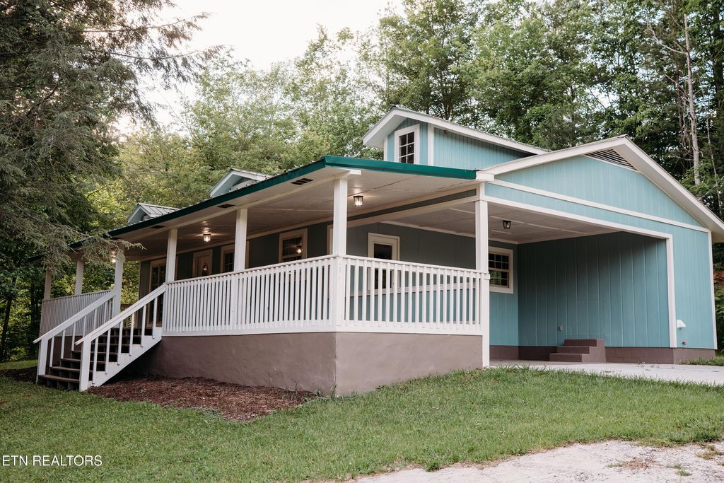 Photo of 1799 Baker Hwy, Huntsville, TN 37756 (MLS # 1302273)