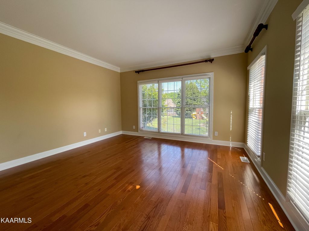 Photo of 406 Gwinhurst Rd, Farragut, TN 37934 (MLS # 1225699)