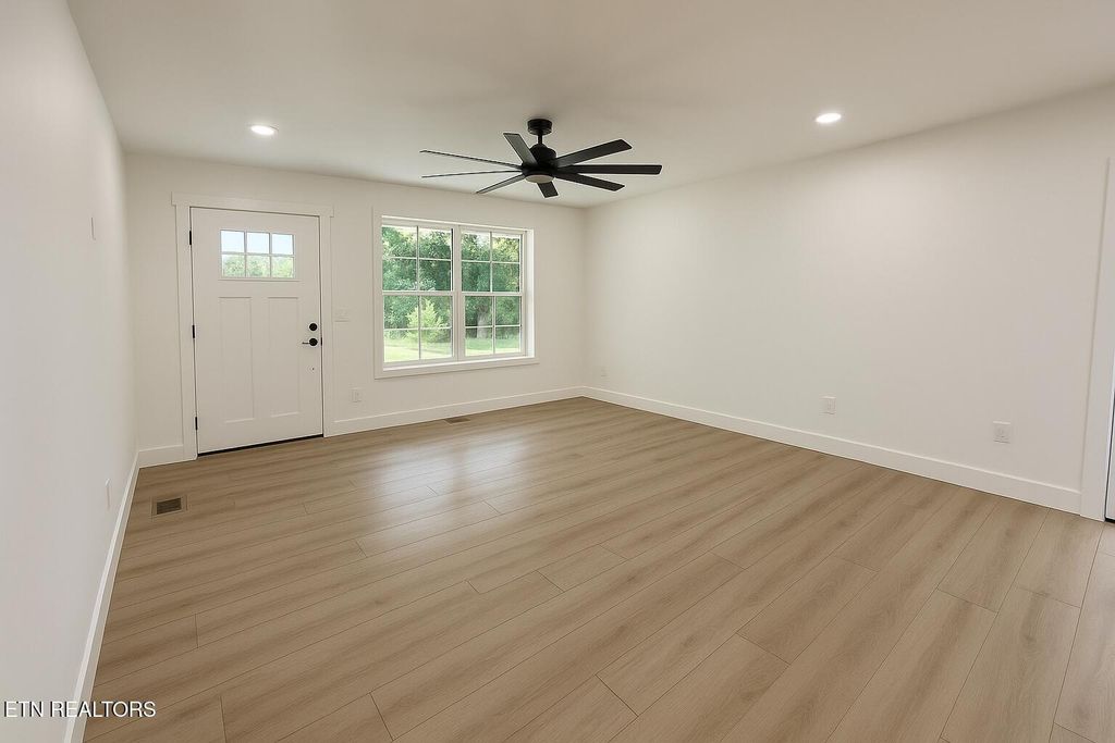 Photo of 542 Griffith Branch Rd, Madisonville, TN 37354 (MLS # 1309524)