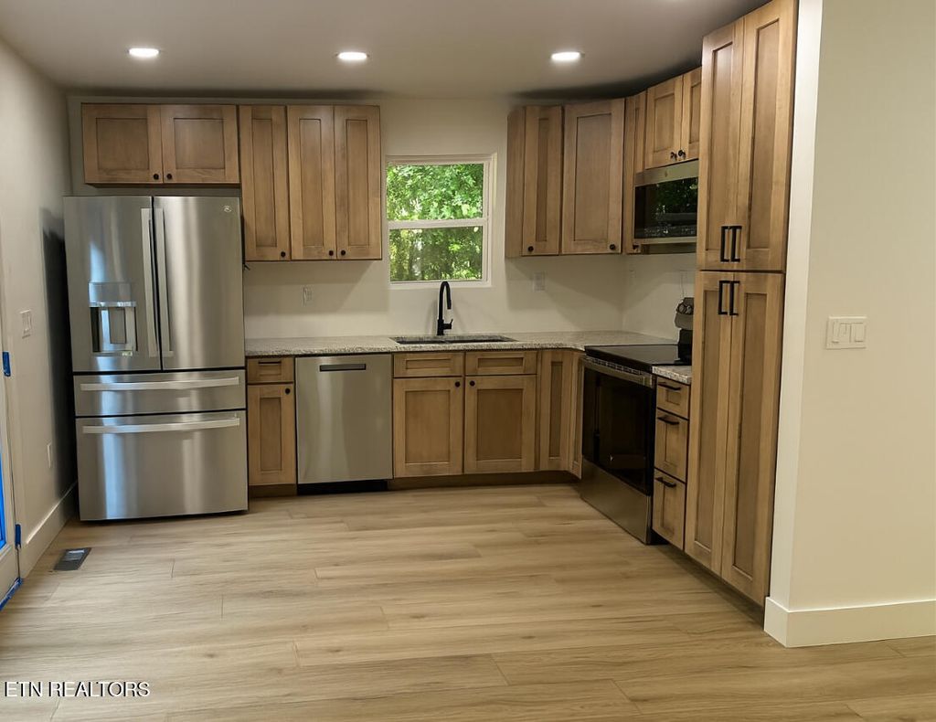 Photo of 542 Griffith Branch Rd, Madisonville, TN 37354 (MLS # 1309524)