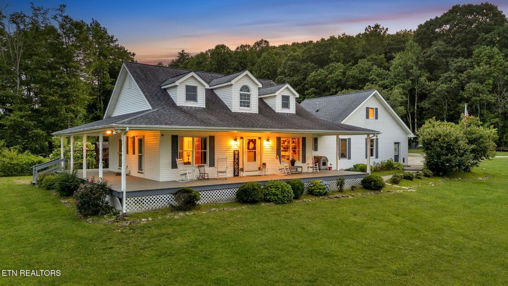 Photo of 596 Clifty Creek Rd, Oakdale, TN 37829 (MLS # 1303283)