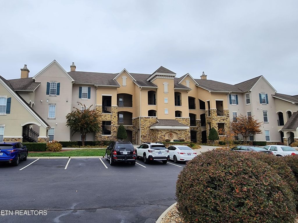 Photo of 535 Rarity Bay Pkwy #302 D, Vonore, TN 37885 (MLS # 1245616)