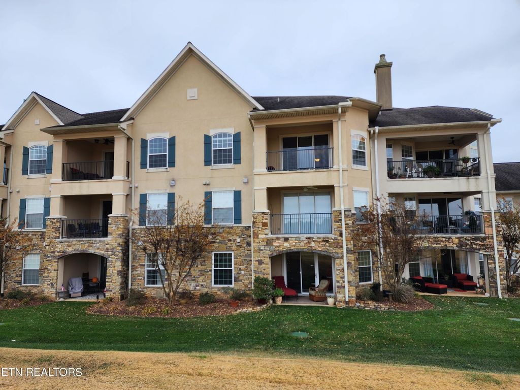 Photo of 535 Rarity Bay Pkwy #302 D, Vonore, TN 37885 (MLS # 1245616)