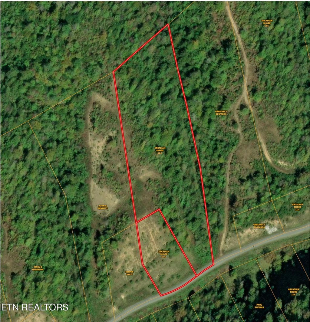 Photo of LOTS 101, 102 Marina Landing Rd, Tazewell, TN 37879 (MLS # 1336921)