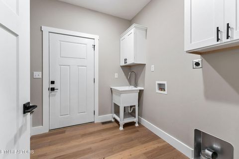 Tiny photo for 2 Riverchase Drive, Crossville, TN 38555 (MLS # 1325922)