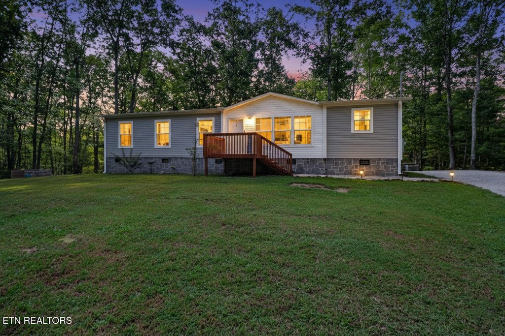 Photo of 137 Grouse Ridge Rd, Harriman, TN 37748 (MLS # 1315327)