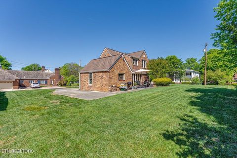 Tiny photo for 600 E 2nd North St, Morristown, TN 37814 (MLS # 1338262)