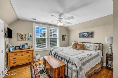 Tiny photo for 600 E 2nd North St, Morristown, TN 37814 (MLS # 1338262)