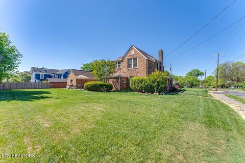 Tiny photo for 600 E 2nd North St, Morristown, TN 37814 (MLS # 1338262)