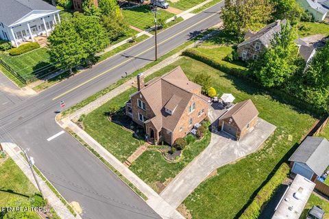 Tiny photo for 600 E 2nd North St, Morristown, TN 37814 (MLS # 1338262)
