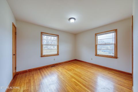 Tiny photo for 1111 Banner St, Seymour, TN 37865 (MLS # 1325600)