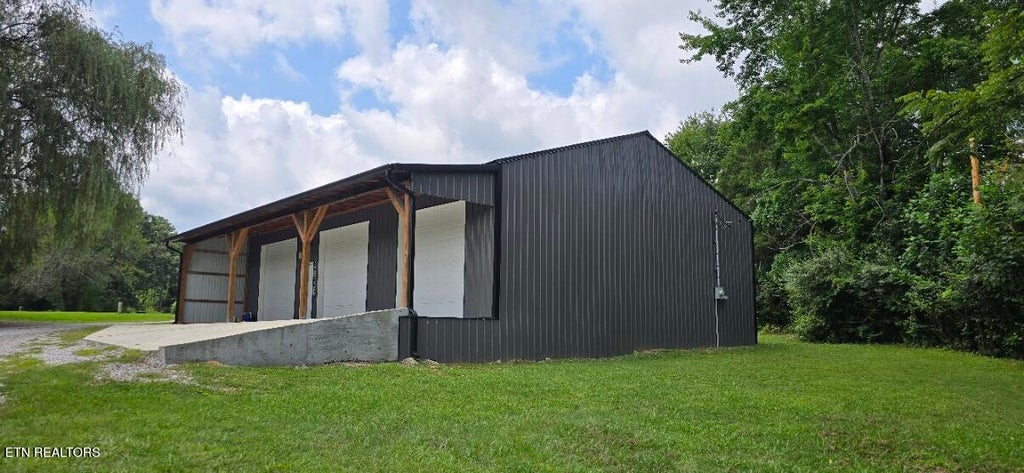 Photo of 120 Bond Circle, Oneida, TN 37841 (MLS # 1352191)