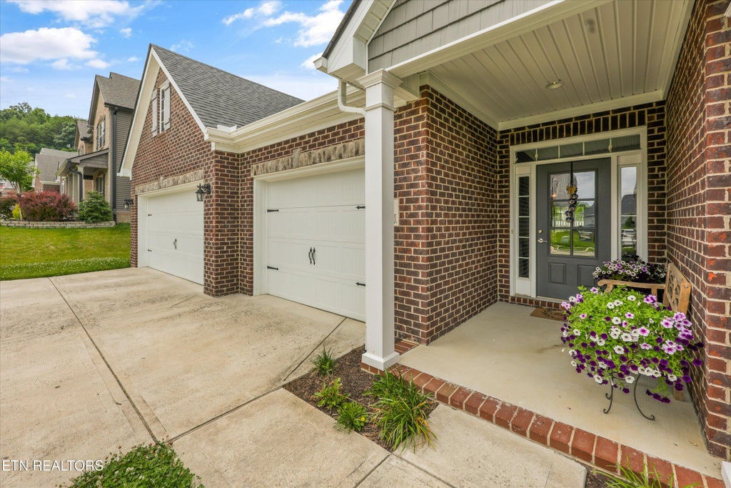 Photo of 625 Branchwood Lane, Maryville, TN 37801 (MLS # 1346726)
