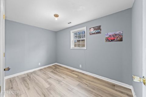 Tiny photo for 1327 Pinecrest Rd, Jacksboro, TN 37757 (MLS # 1328779)