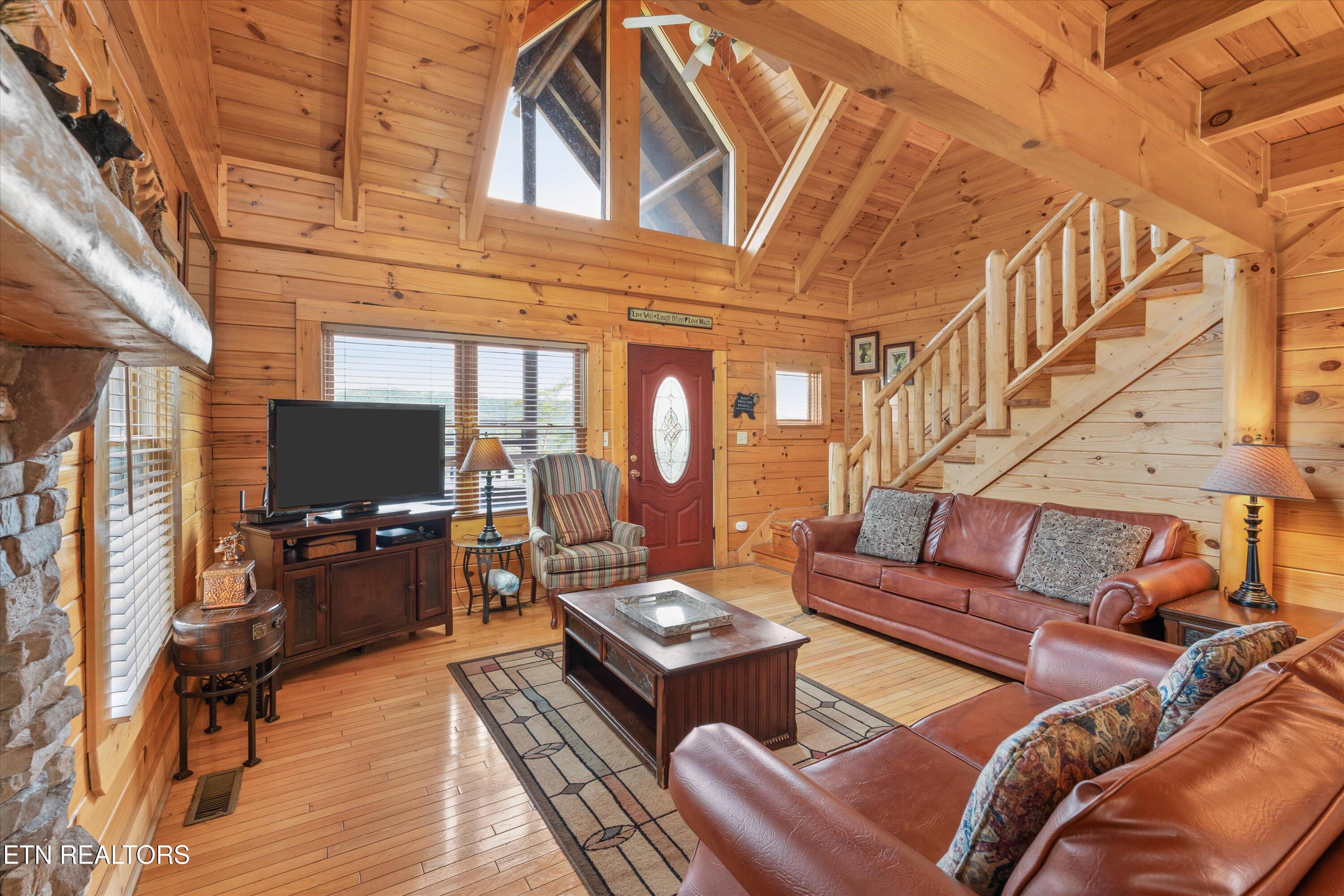 2306 Hollow Branch Way