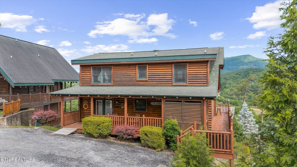 Photo of 2306 Hollow Branch Way, Pigeon Forge, TN 37862 (MLS # 1302843)