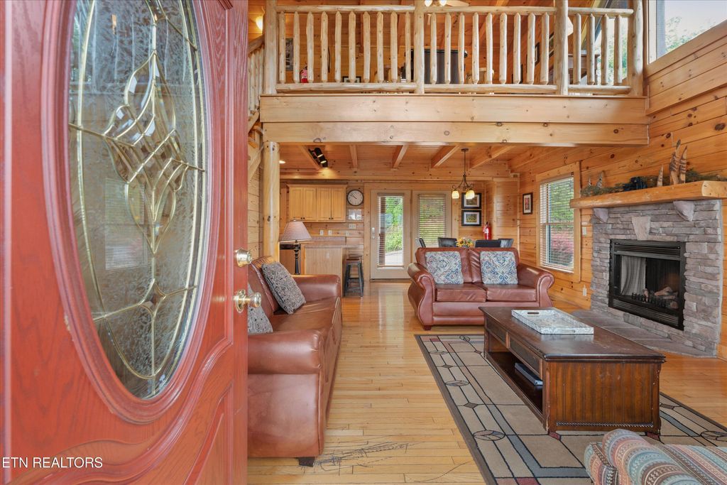 Photo of 2306 Hollow Branch Way, Pigeon Forge, TN 37862 (MLS # 1302843)