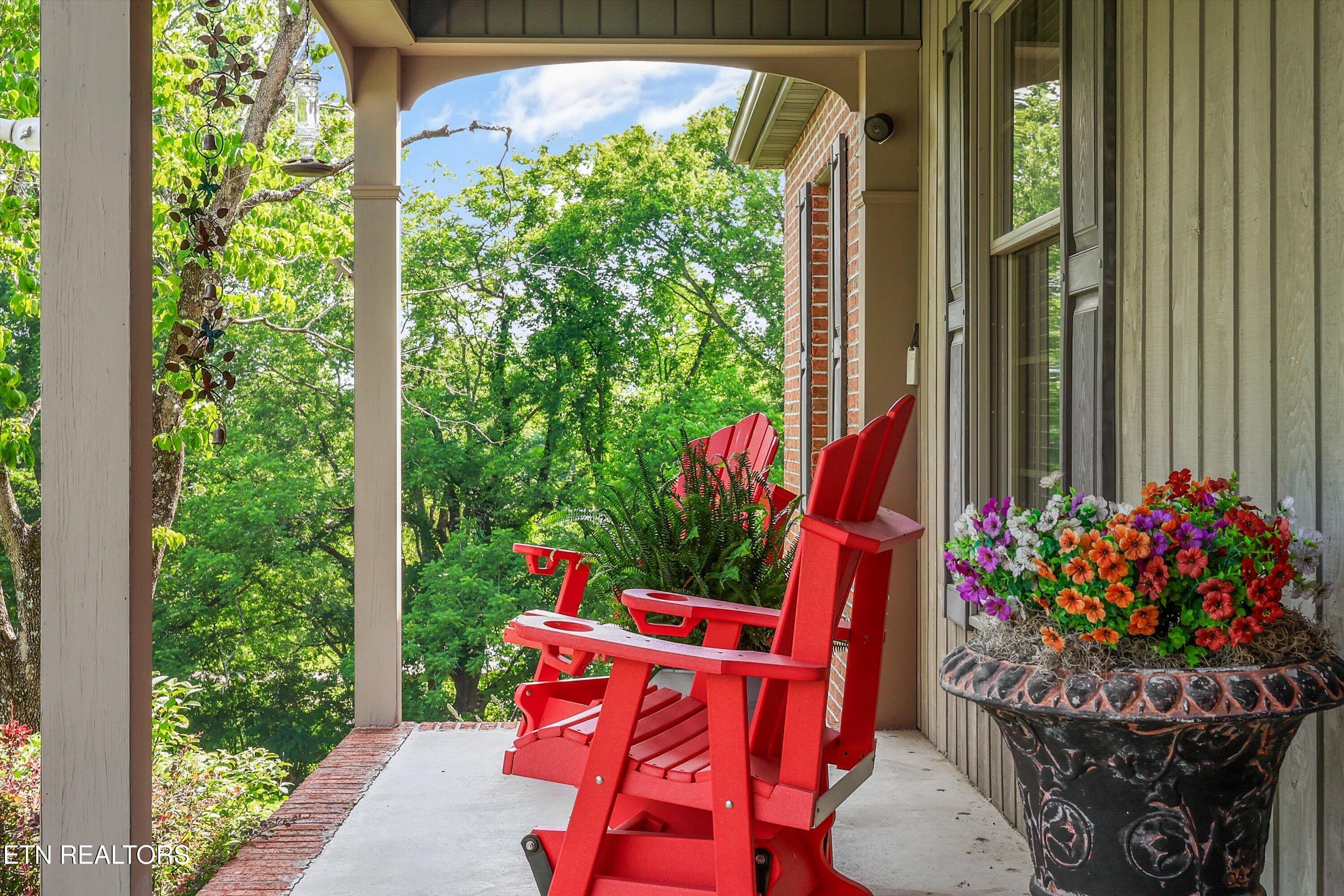 331 E Chestnut Hill Rd