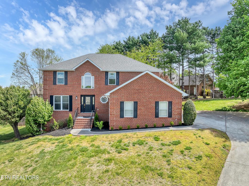 Photo of 1012 Sandy Court, Maryville, TN 37803 (MLS # 1336916)