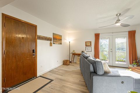 Tiny photo for 3104 N Broadway St #A-5, Knoxville, TN 37917 (MLS # 1334169)