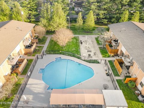 Tiny photo for 3104 N Broadway St #A-5, Knoxville, TN 37917 (MLS # 1334169)