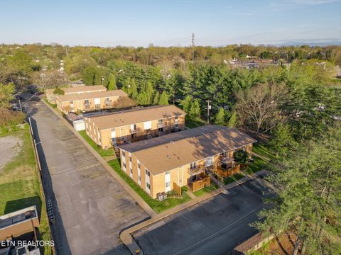 Tiny photo for 3104 N Broadway St #A-5, Knoxville, TN 37917 (MLS # 1334169)